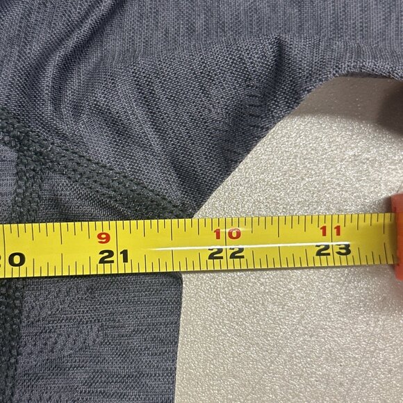 Tommy Bahama Men's Small Shadow Grey Delray Frond V-Neck Performance T-Shirt - Picture 5 of 9